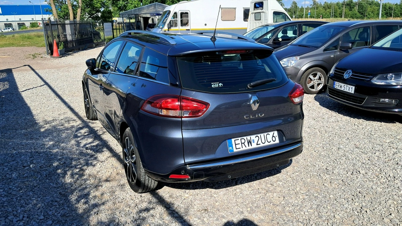 Renault Clio - Zdjęcie 23