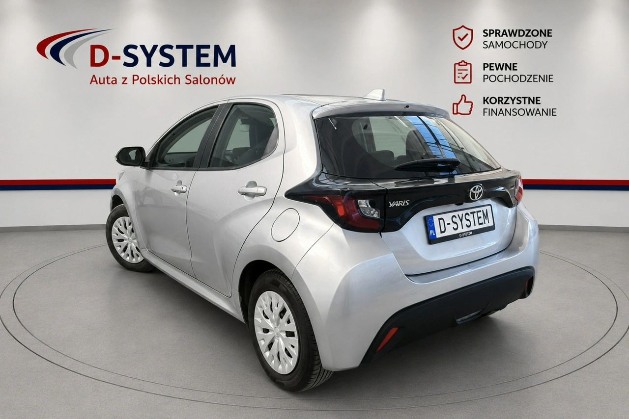 Toyota Yaris - Zdjęcie 9