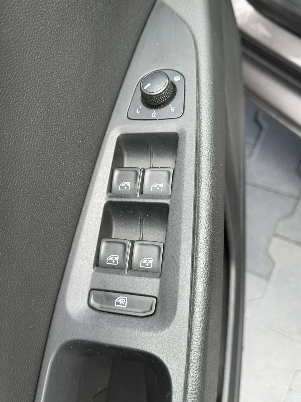 Seat Leon Sportstourer - Zdjęcie 12