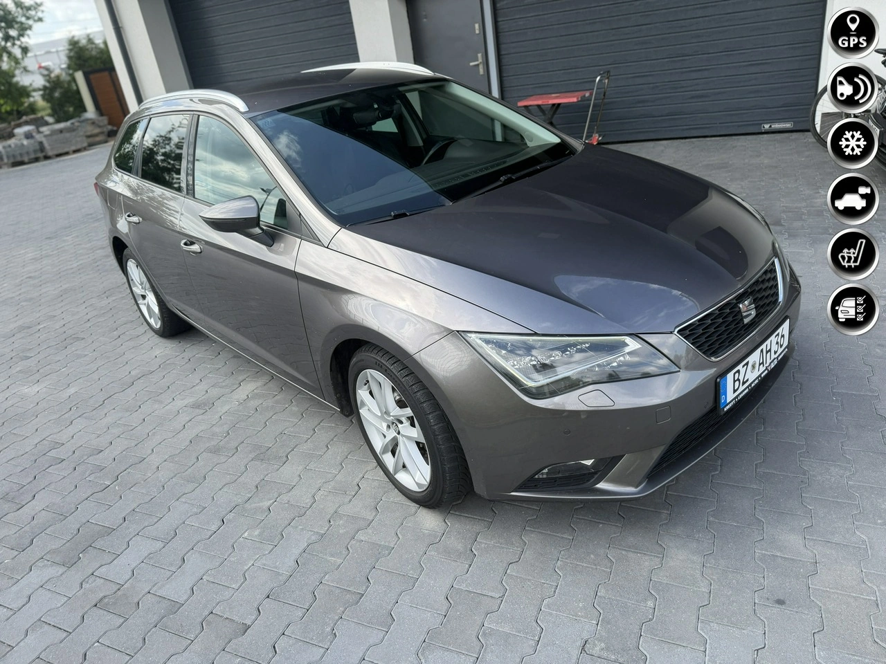 Seat Leon Sportstourer - Główne zdjęcie