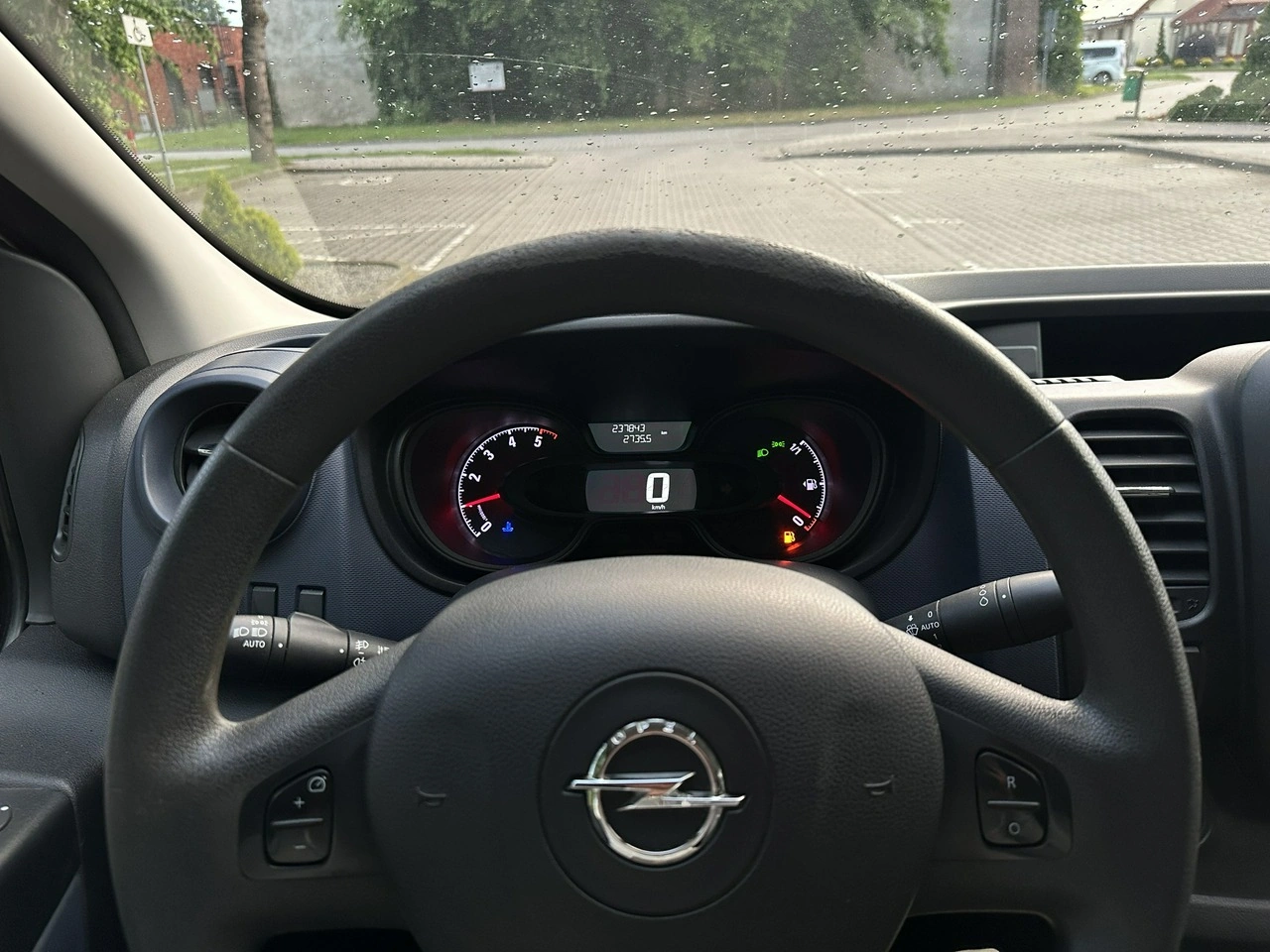 Opel Vivaro - Zdjęcie 11