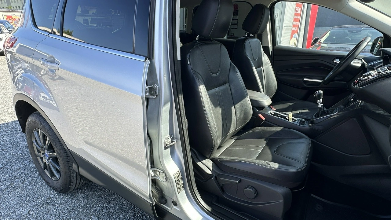 Ford Kuga - Zdjęcie 13
