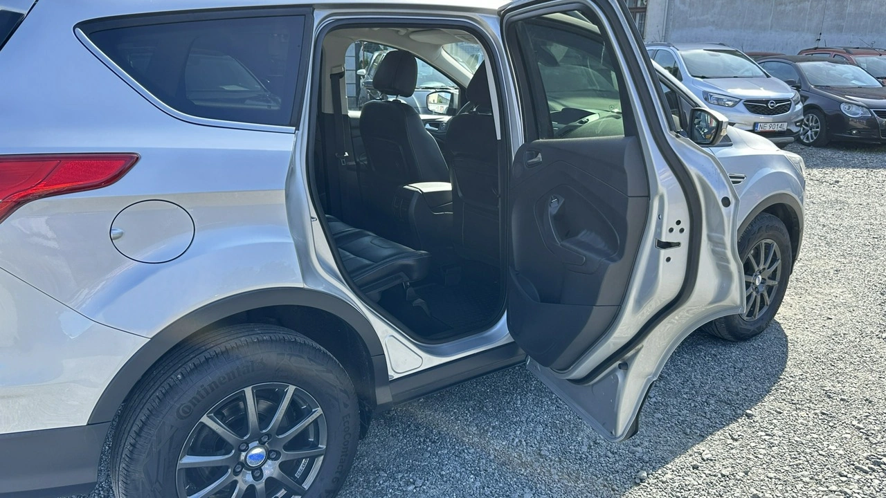Ford Kuga - Zdjęcie 16