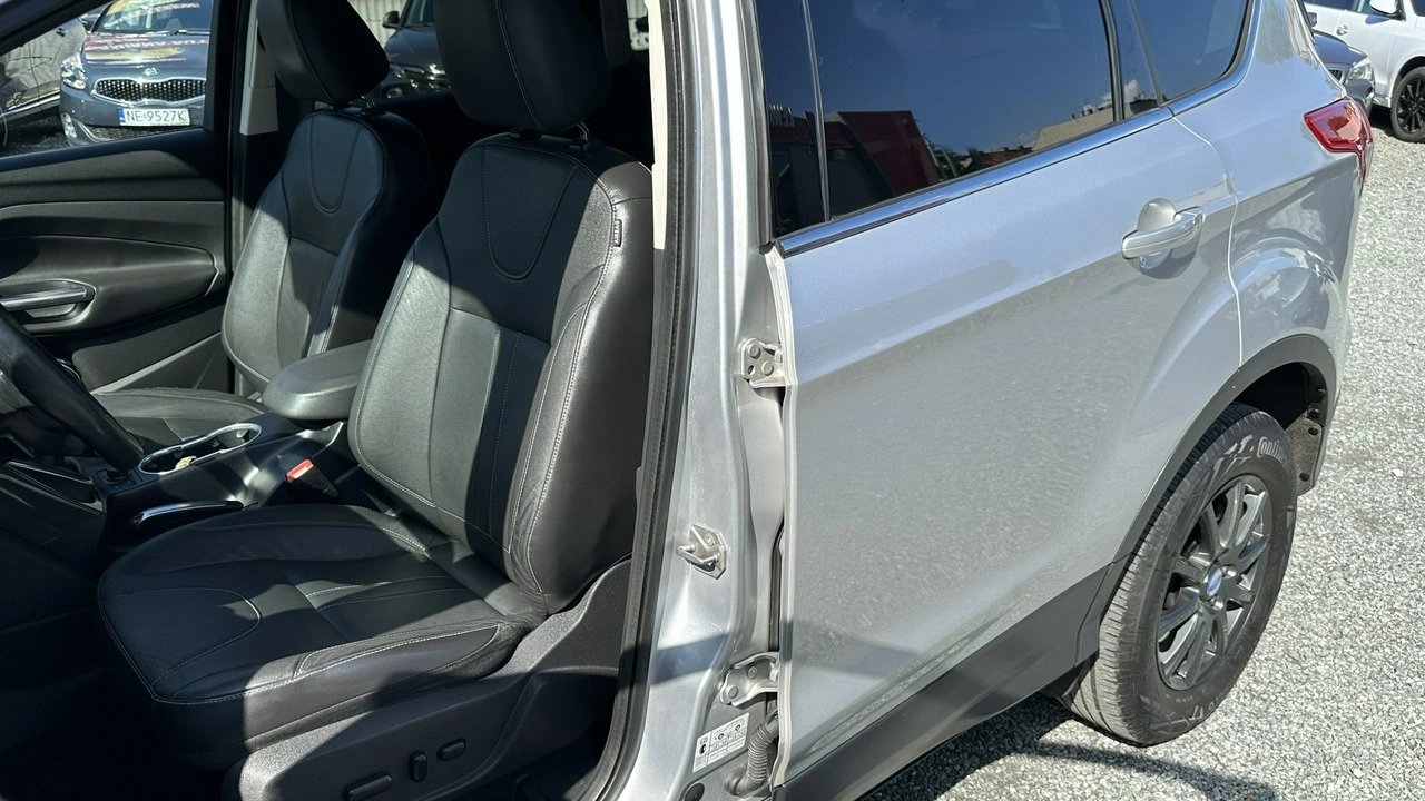 Ford Kuga - Zdjęcie 22