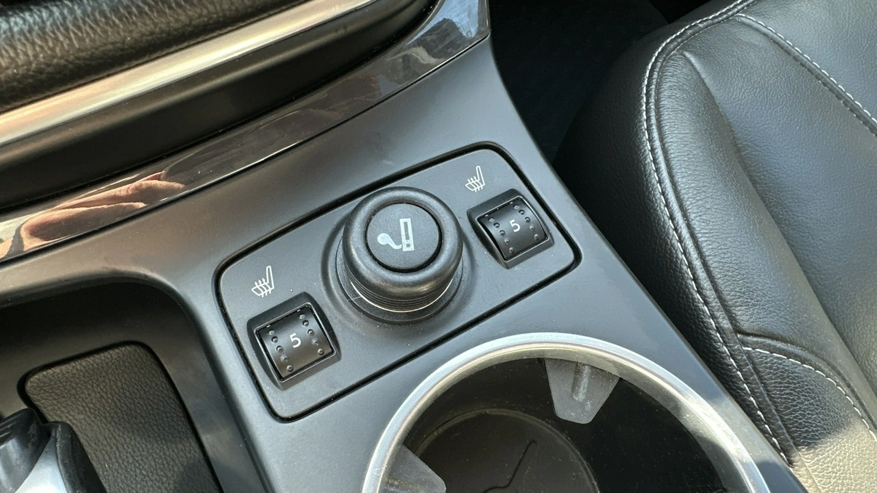 Ford Kuga - Zdjęcie 30
