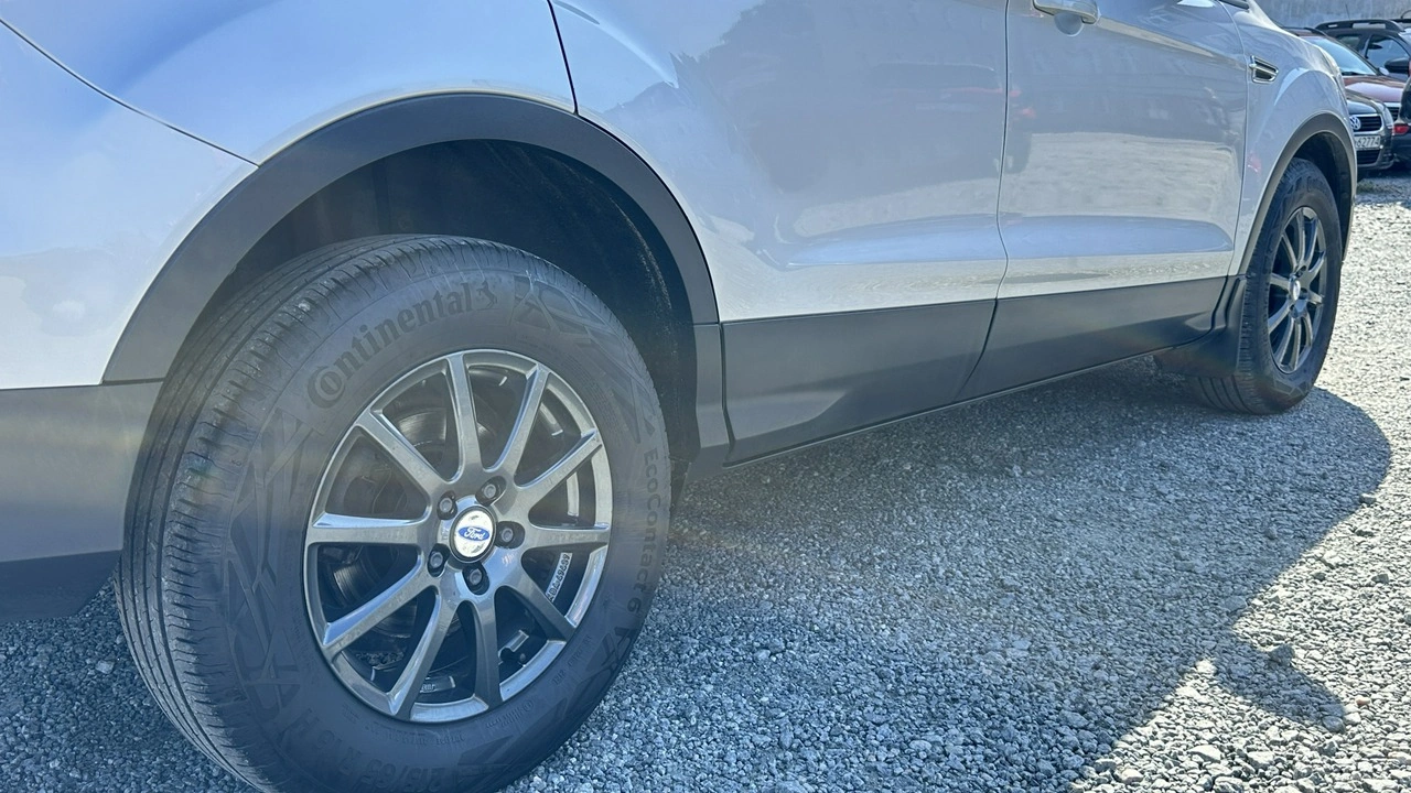 Ford Kuga - Zdjęcie 4