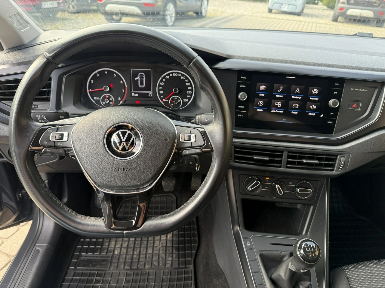 Volkswagen Polo - Zdjęcie 14