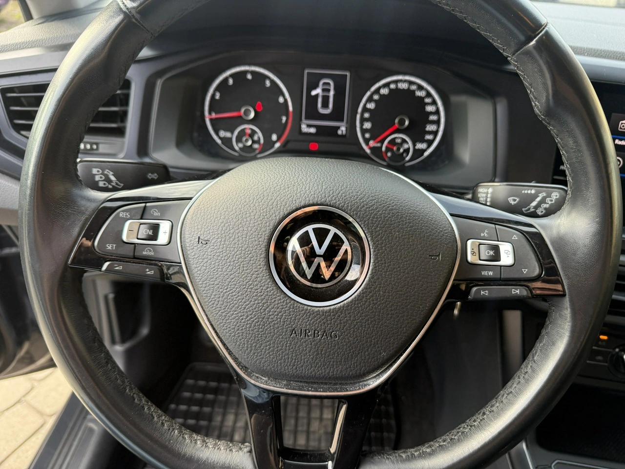 Volkswagen Polo - Zdjęcie 15