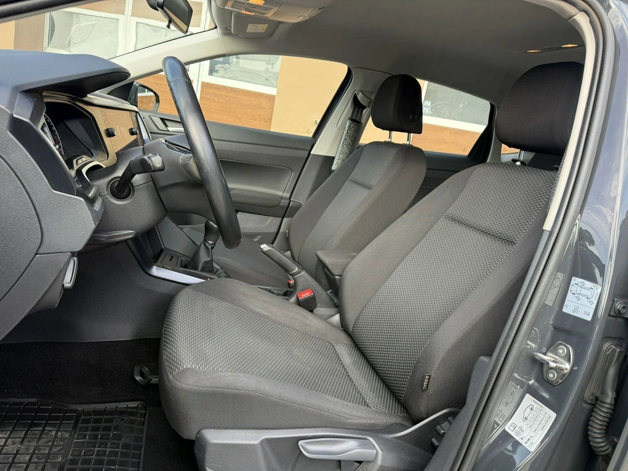 Volkswagen Polo - Zdjęcie 20