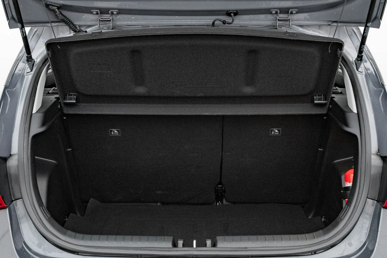 Hyundai i20 - Zdjęcie 18