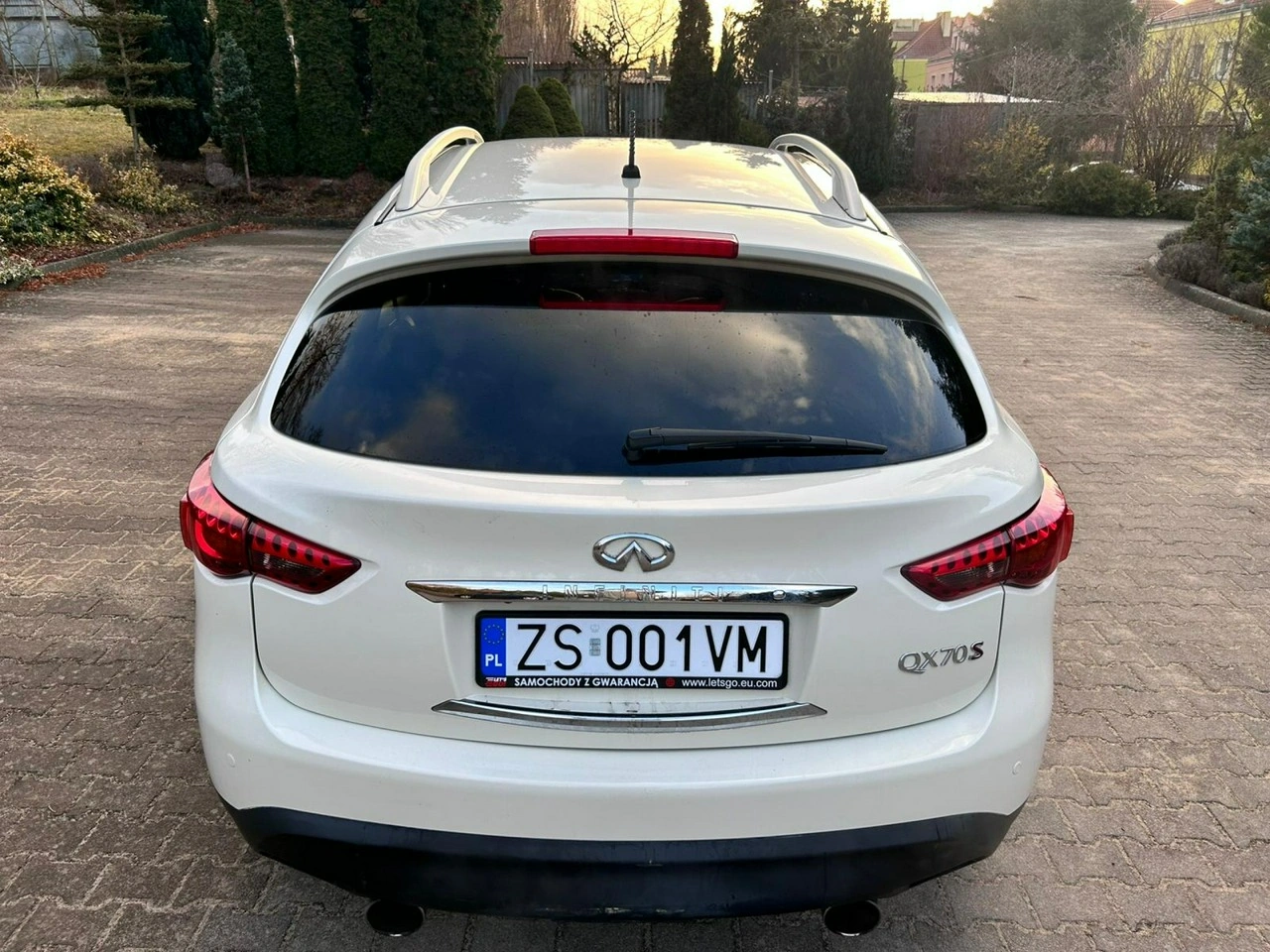 Infiniti QX70 - Zdjęcie 22