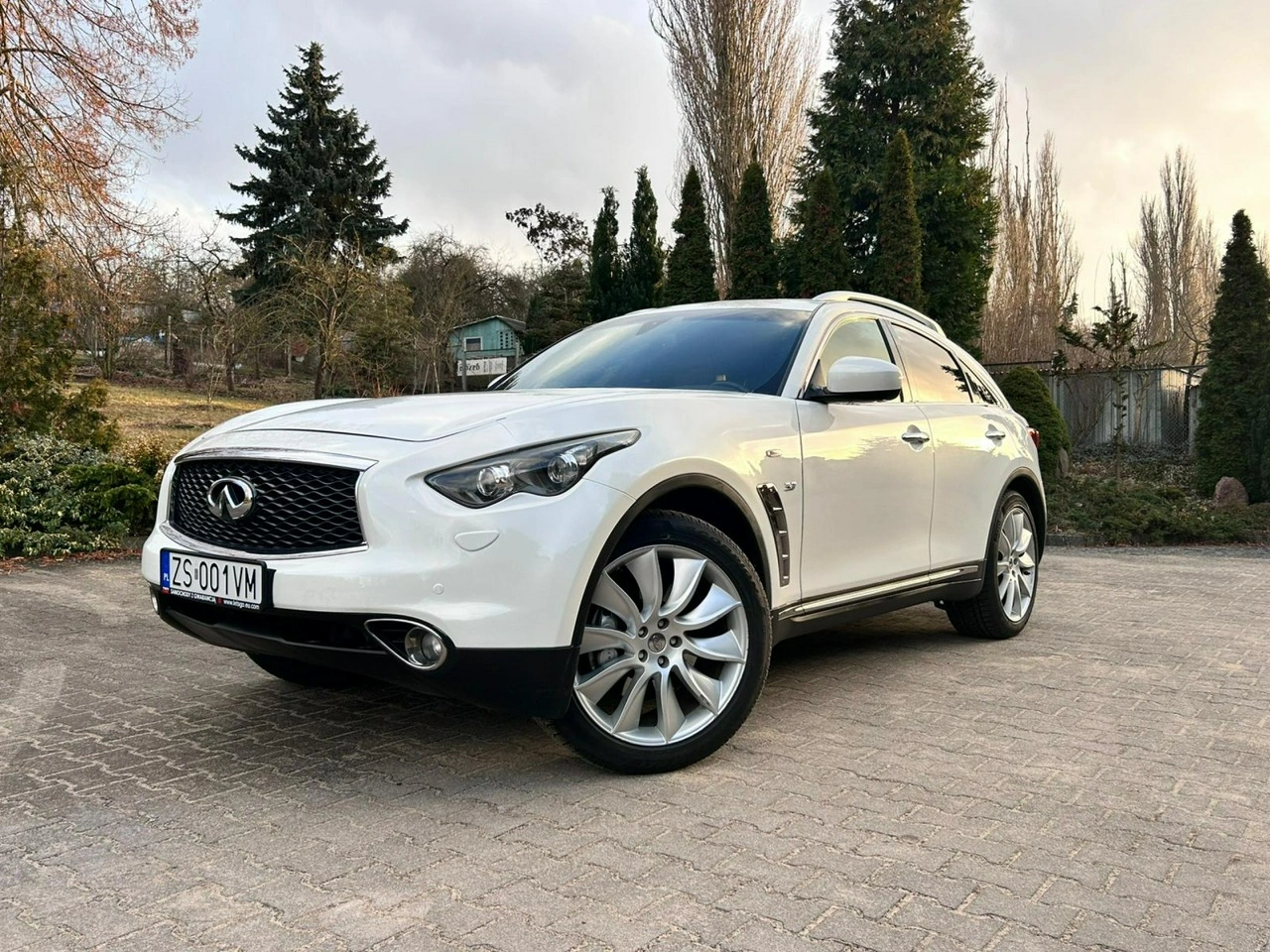 Infiniti QX70 - Zdjęcie 2