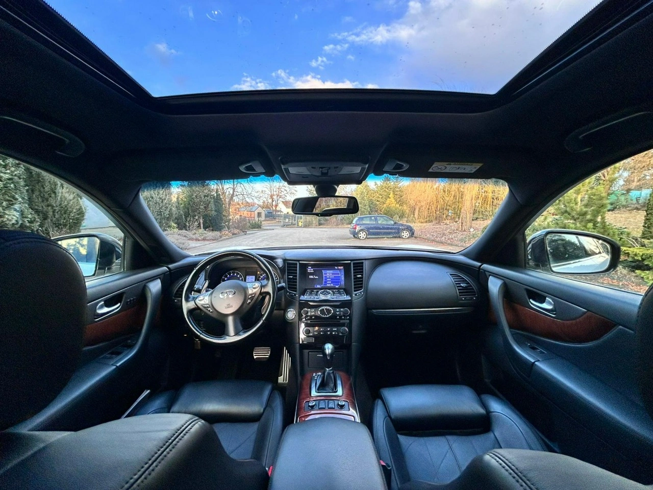 Infiniti QX70 - Zdjęcie 32