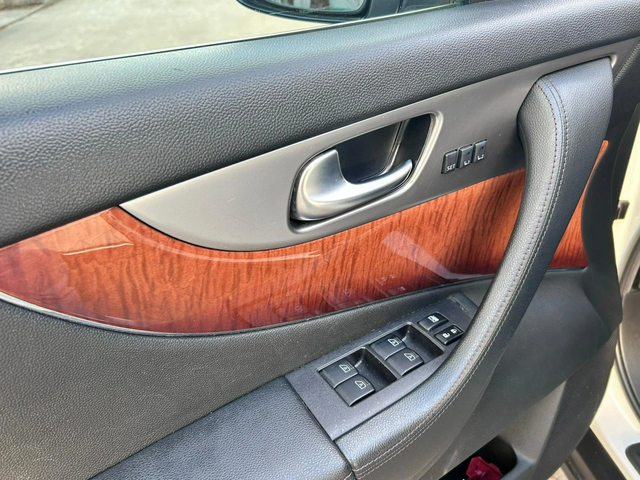 Infiniti QX70 - Zdjęcie 43