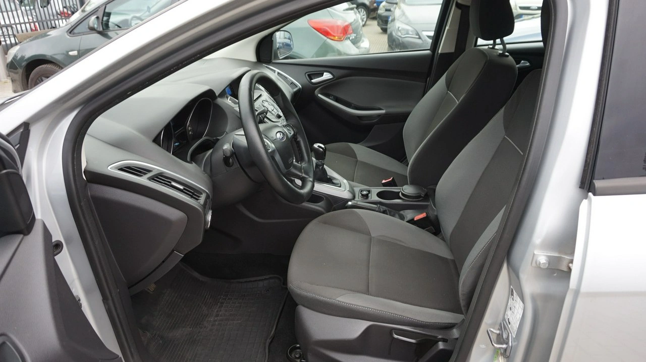 Ford Focus - Zdjęcie 10