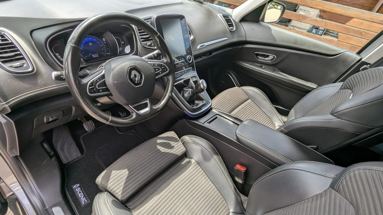 Renault Scenic - Zdjęcie 16