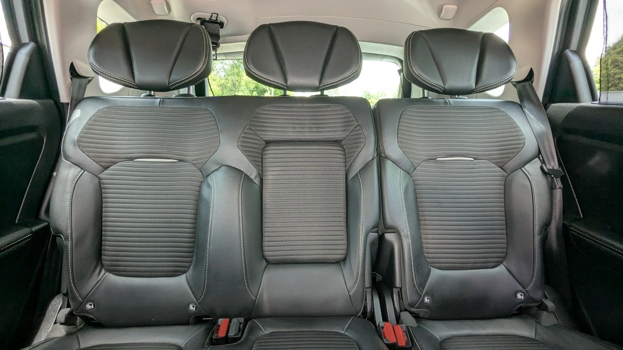 Renault Scenic - Zdjęcie 18