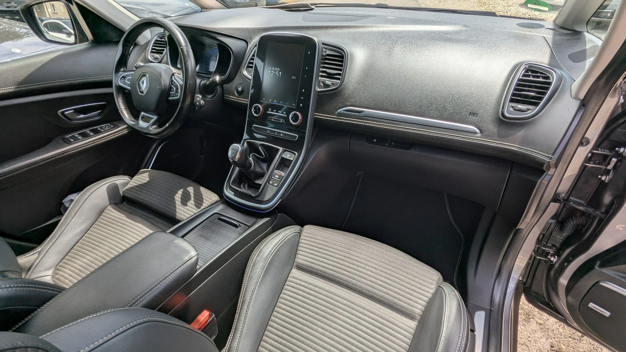 Renault Scenic - Zdjęcie 21