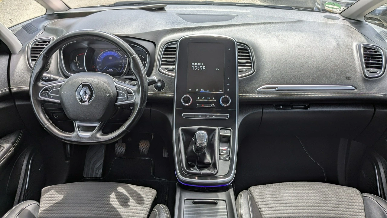 Renault Scenic - Zdjęcie 23