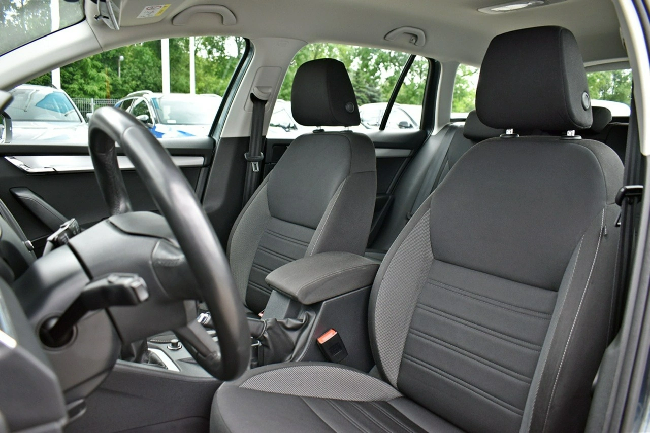 Skoda Octavia - Zdjęcie 10