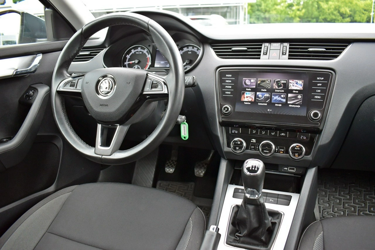 Skoda Octavia - Zdjęcie 16