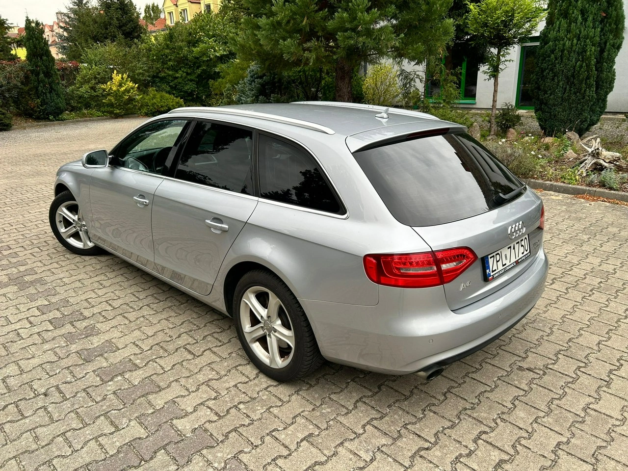 Audi A4 - Zdjęcie 11