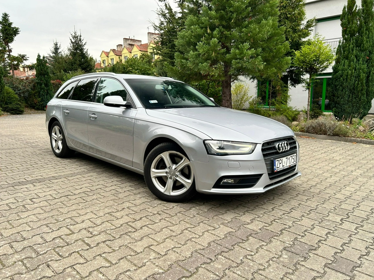 Audi A4 - Główne zdjęcie