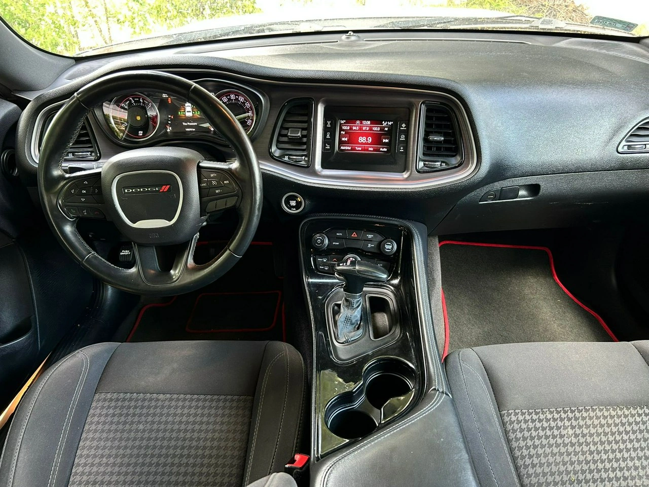 Dodge Challenger - Zdjęcie 7