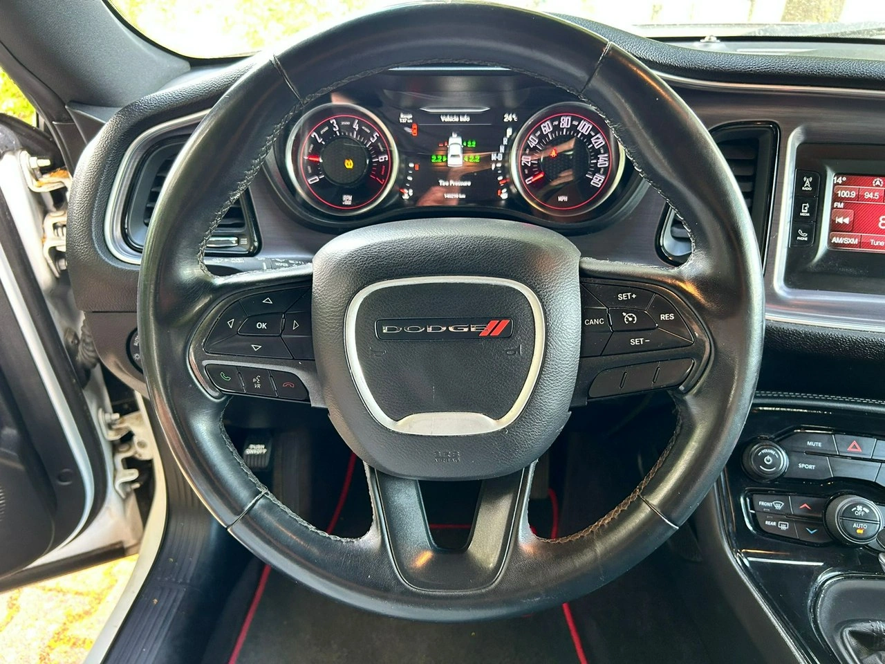 Dodge Challenger - Zdjęcie 8