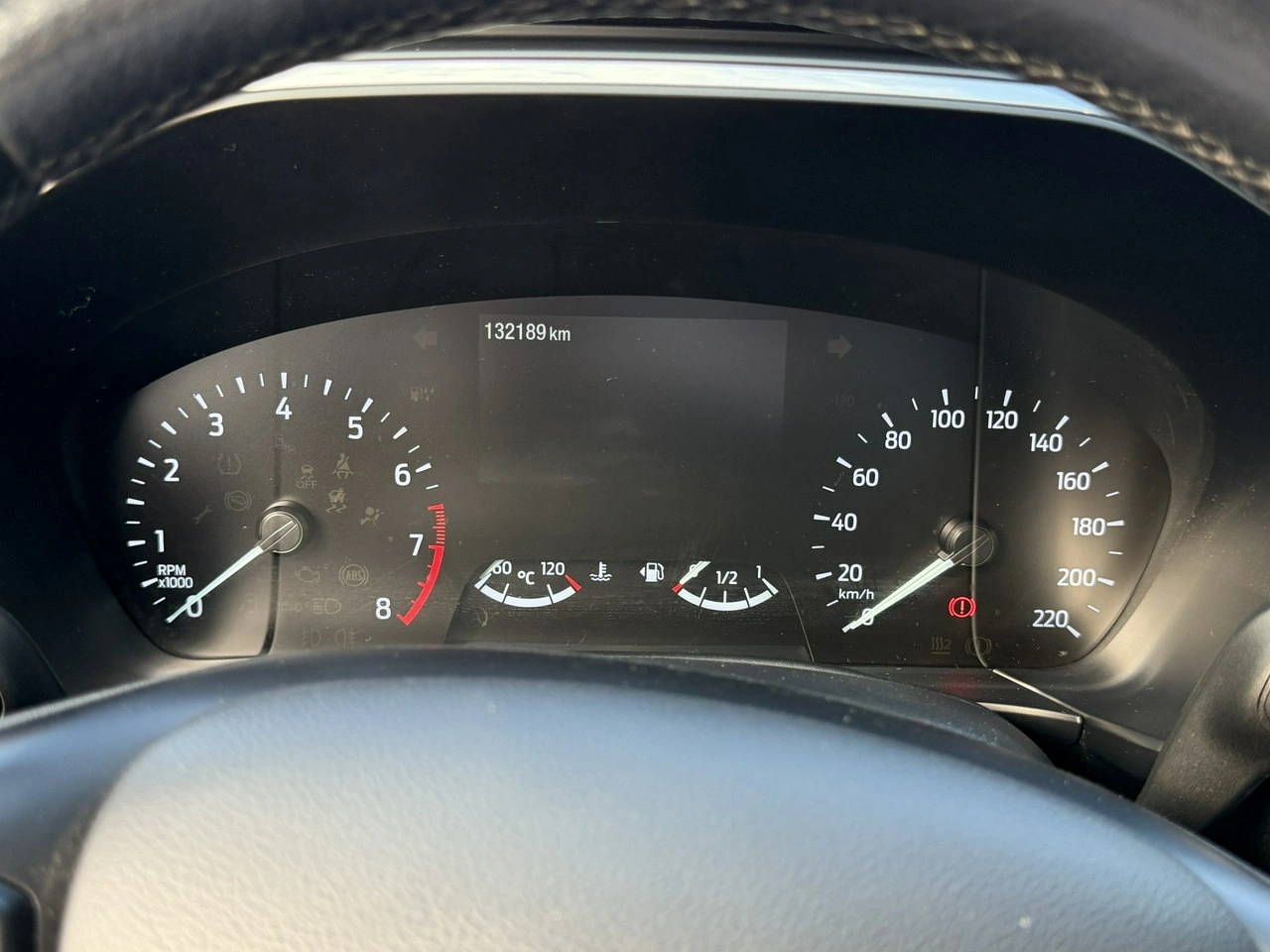 Ford Kuga - Zdjęcie 9