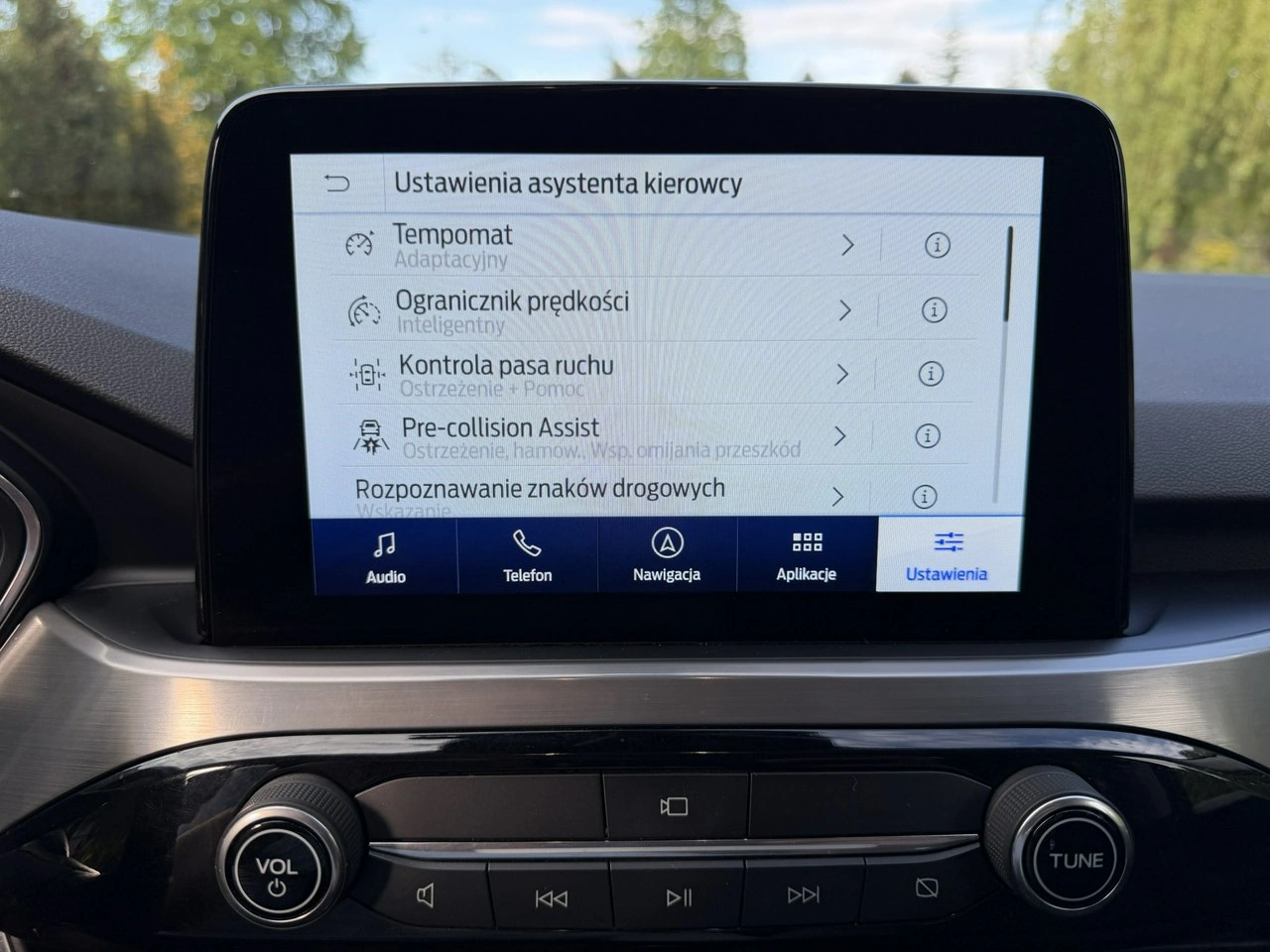 Ford Kuga - Zdjęcie 22
