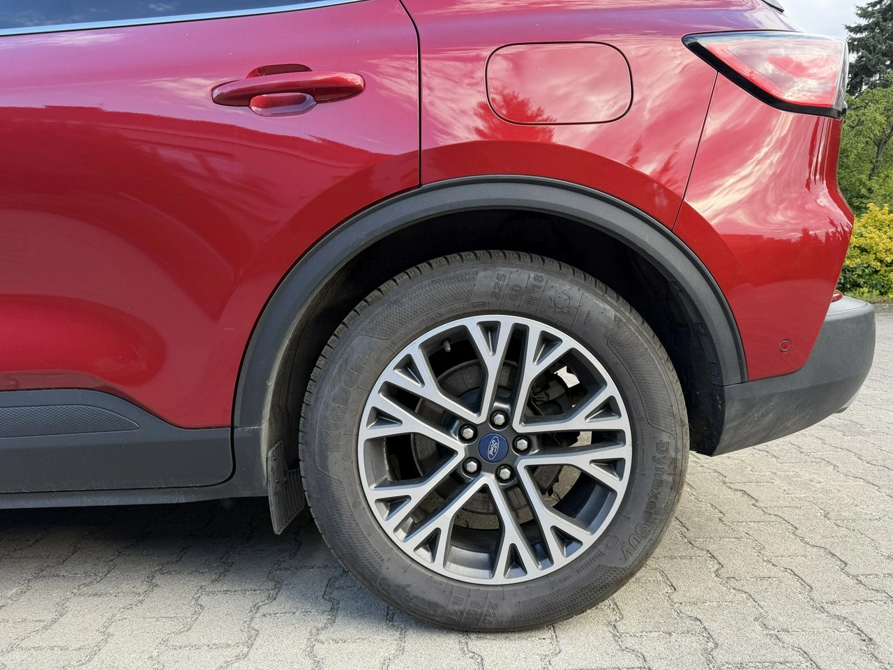 Ford Kuga - Zdjęcie 33