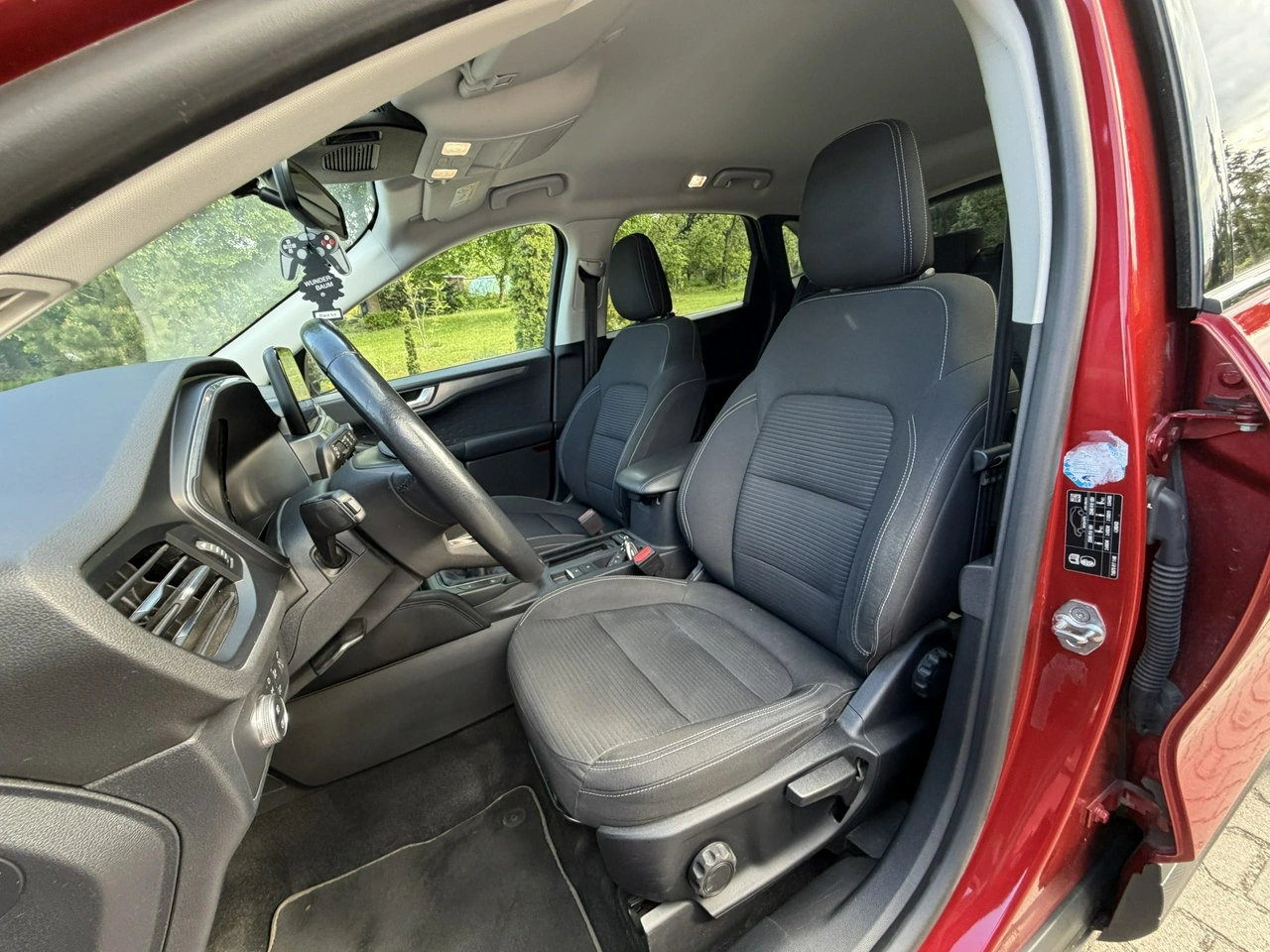 Ford Kuga - Zdjęcie 6