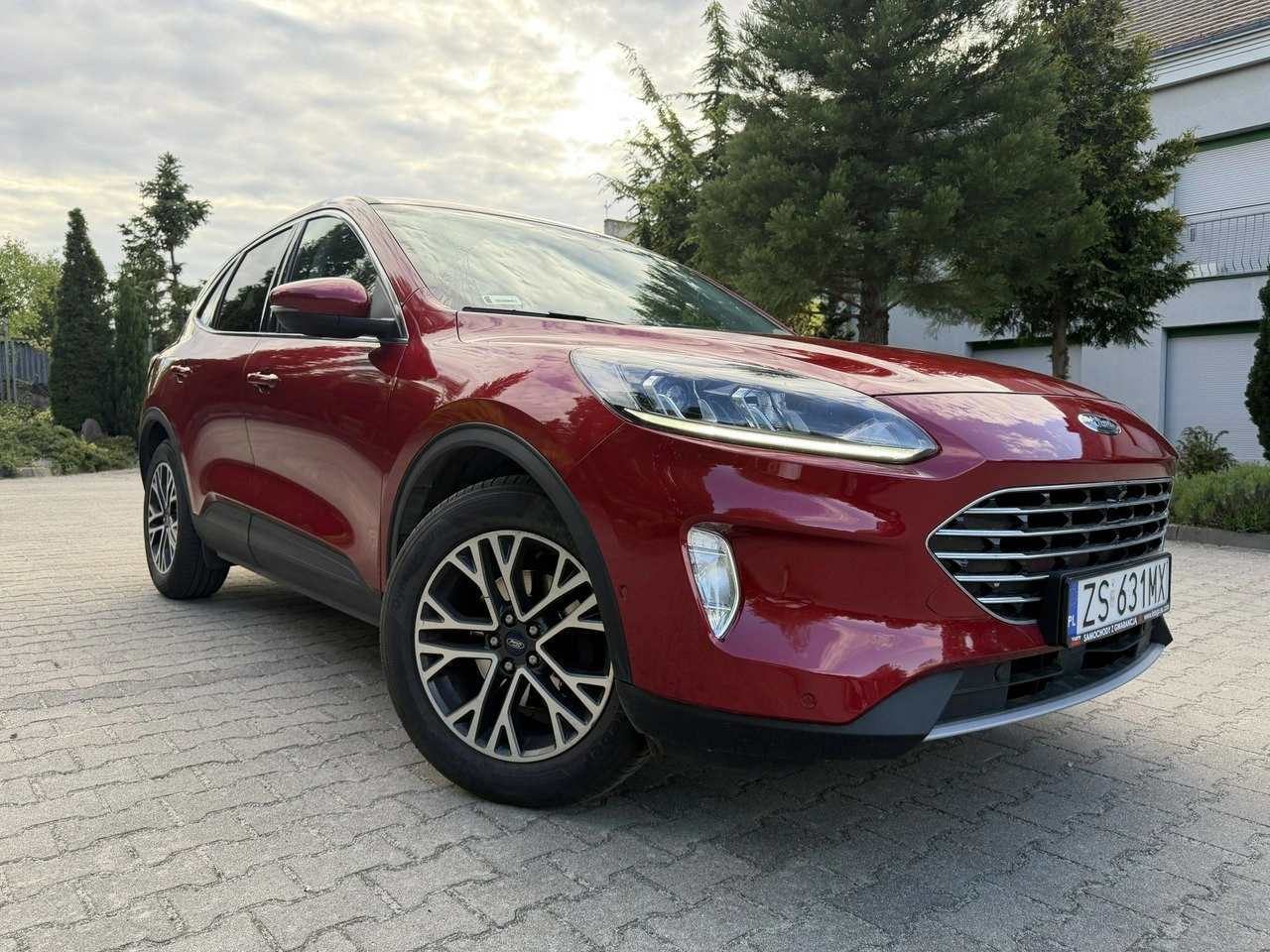 Ford Kuga - Główne zdjęcie