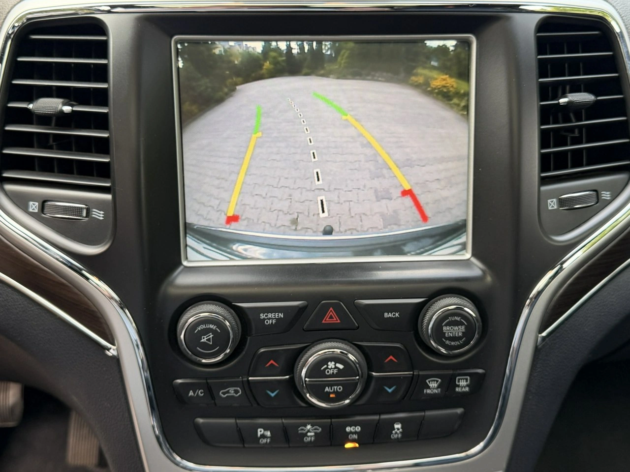 Jeep Grand Cherokee - Zdjęcie 21