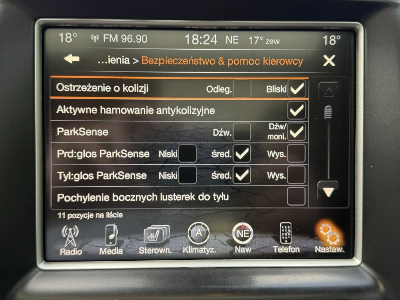 Jeep Grand Cherokee - Zdjęcie 22