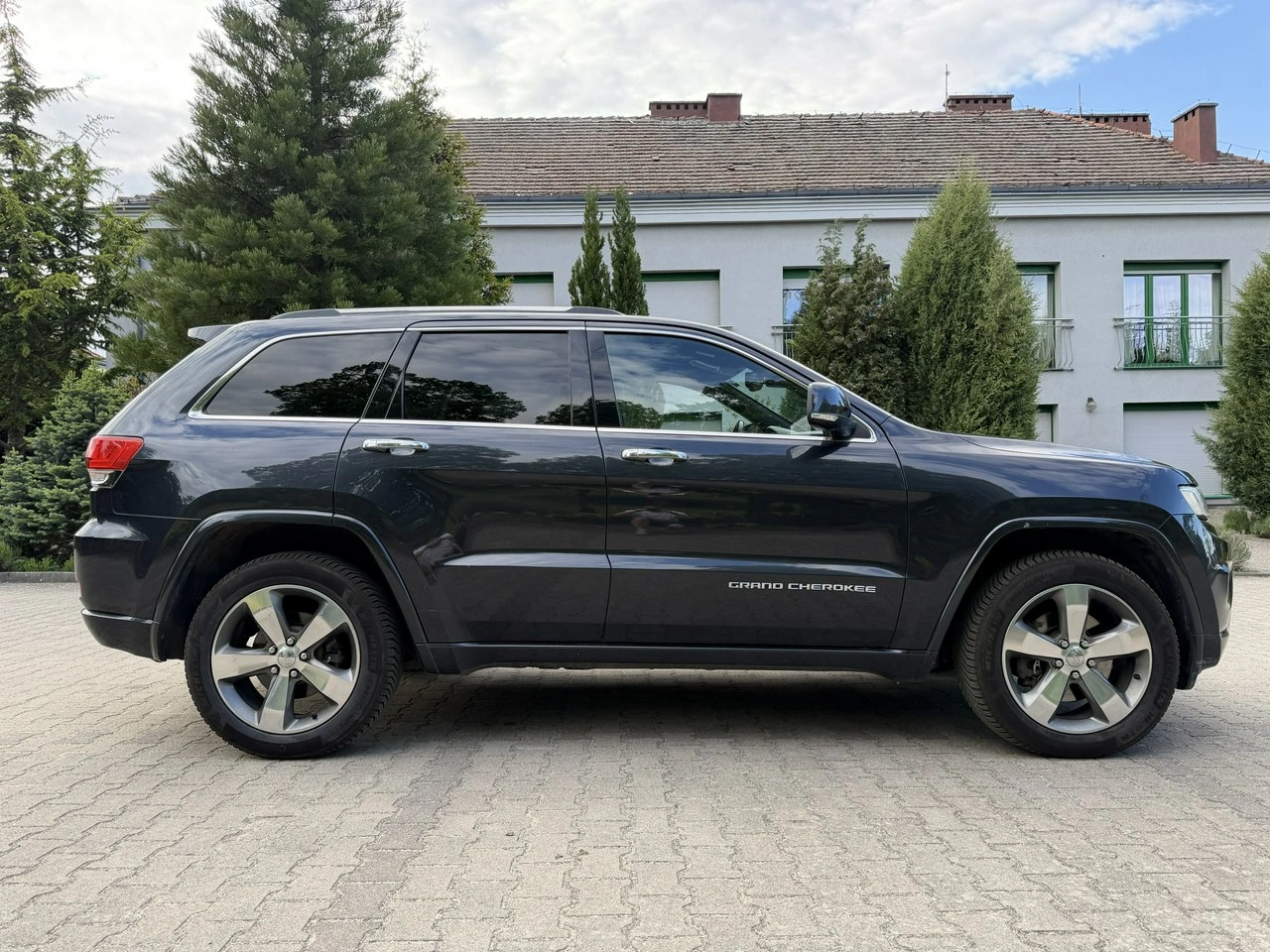 Jeep Grand Cherokee - Zdjęcie 38