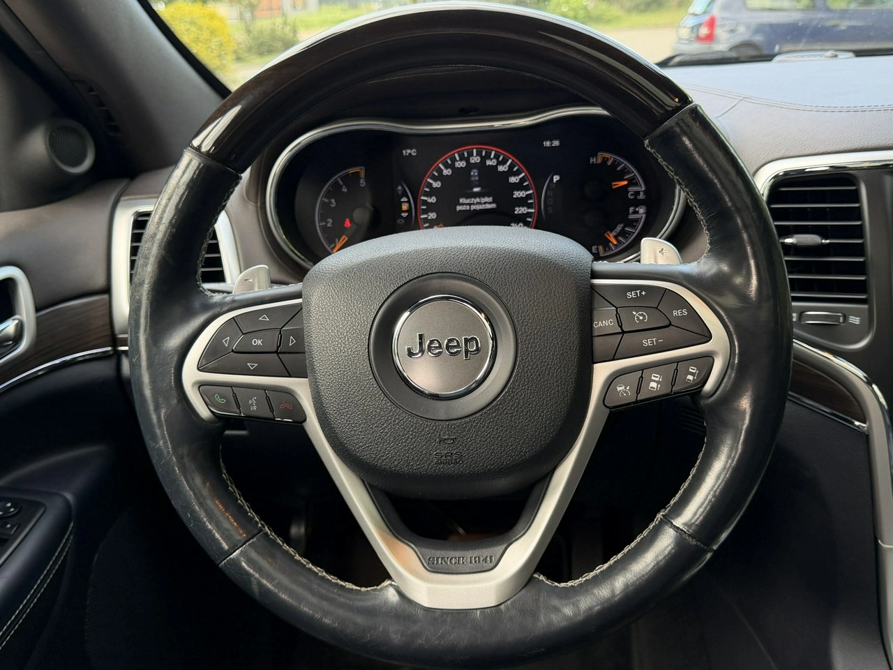 Jeep Grand Cherokee - Zdjęcie 8