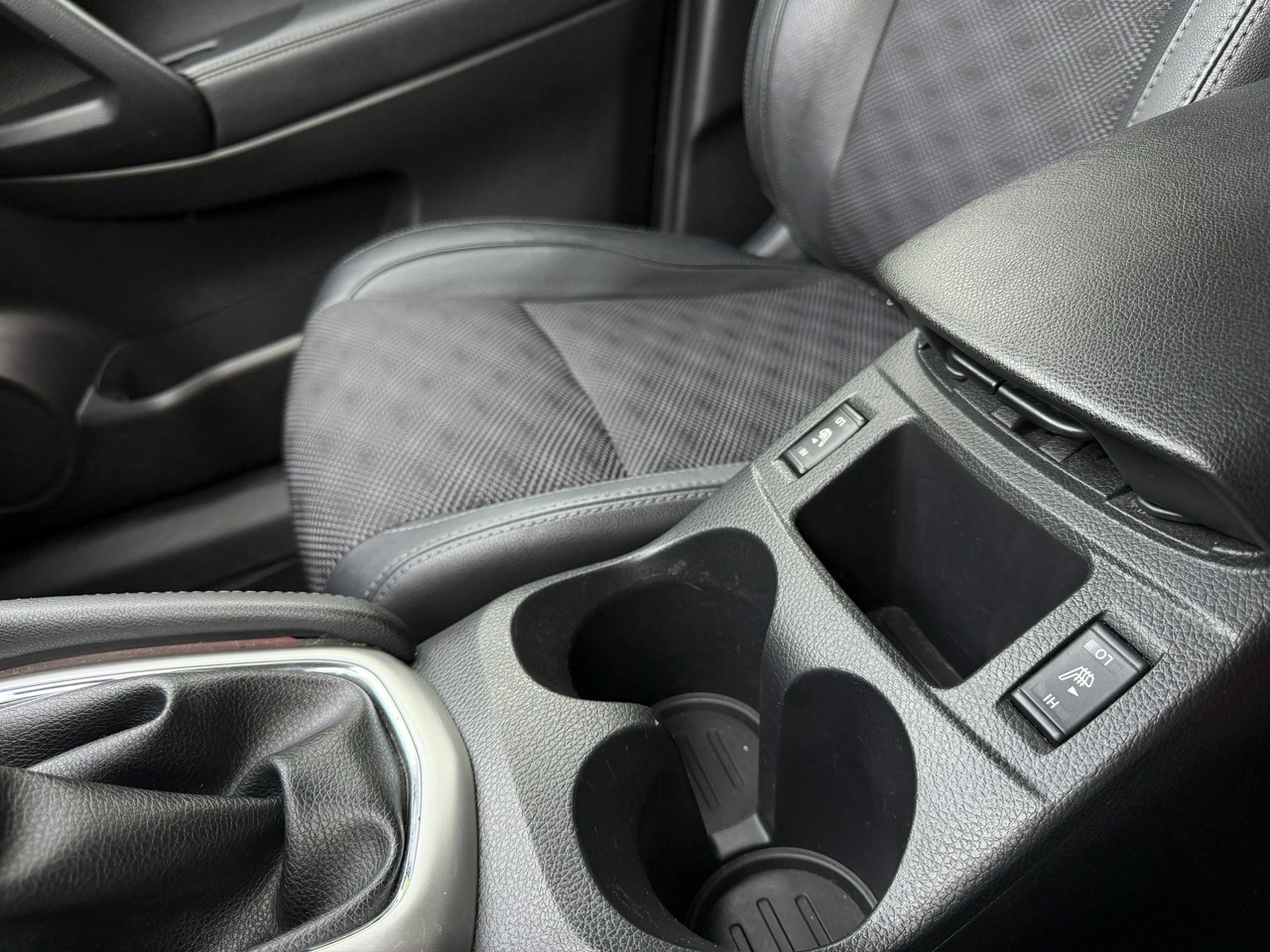Nissan Qashqai - Zdjęcie 18