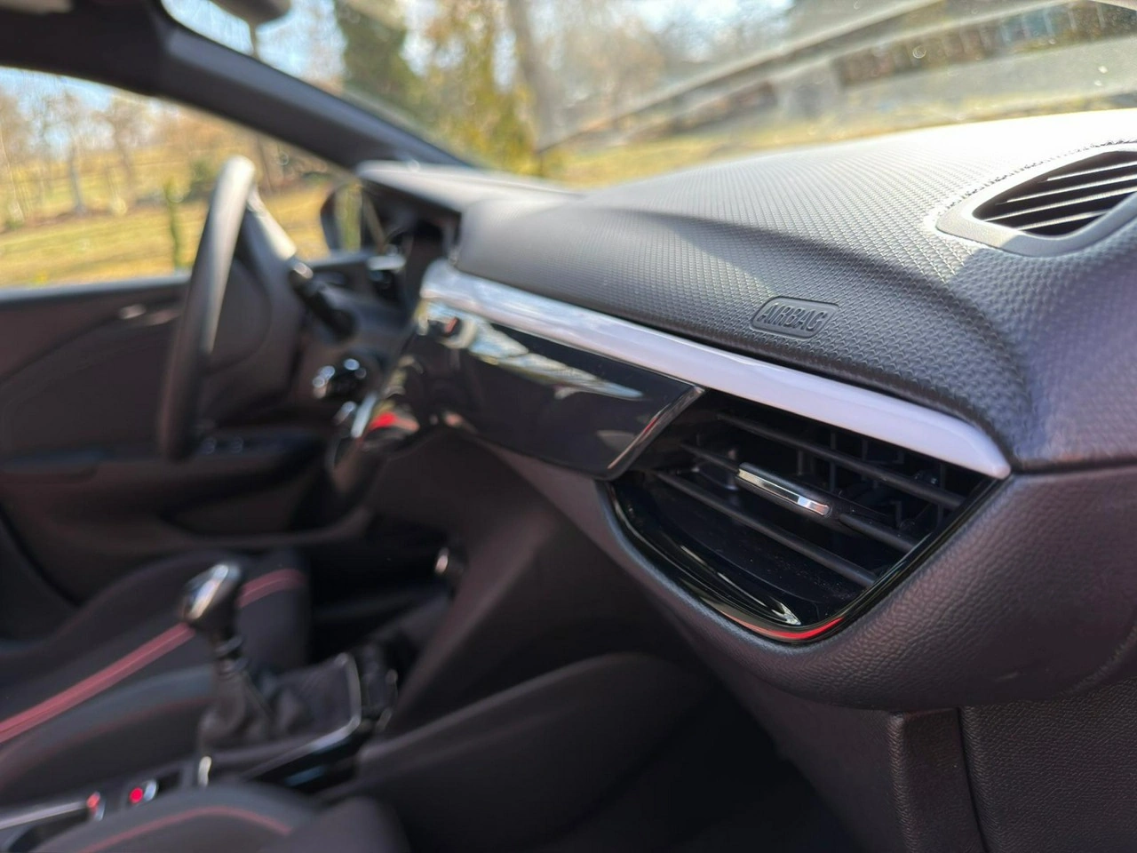 Opel Corsa - Zdjęcie 36