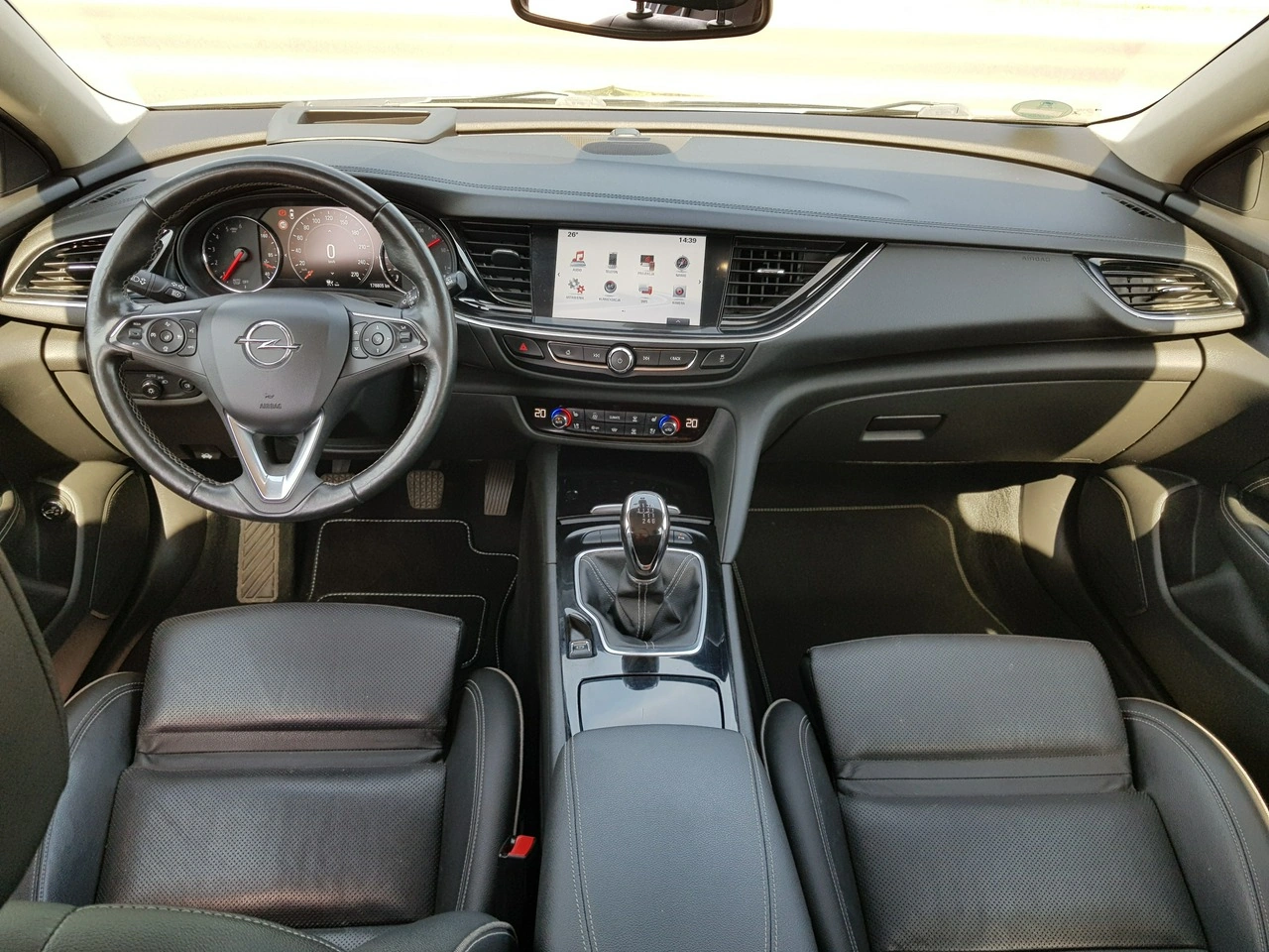 Opel Insignia - Zdjęcie 11