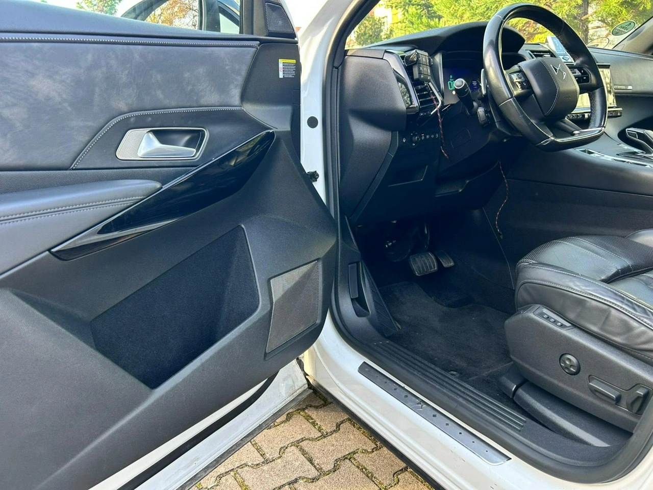 DS Automobiles DS 7 Crossback - Zdjęcie 34