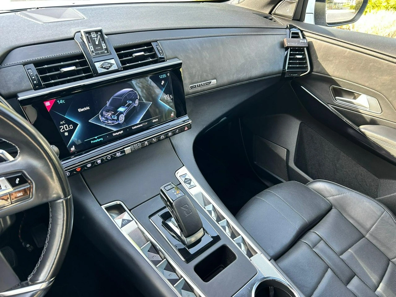 DS Automobiles DS 7 Crossback - Zdjęcie 37