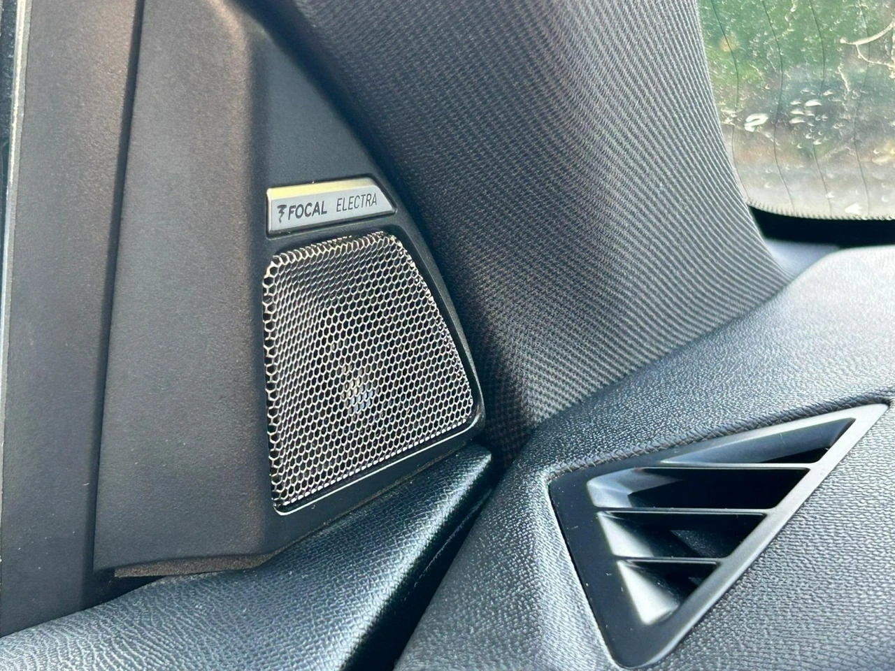 DS Automobiles DS 7 Crossback - Zdjęcie 43