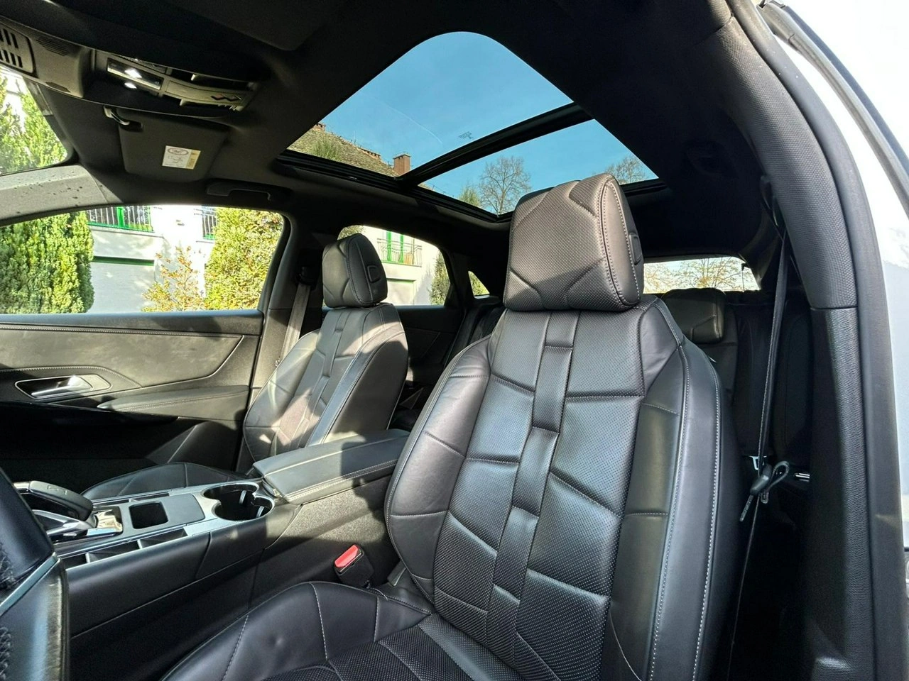 DS Automobiles DS 7 Crossback - Zdjęcie 6