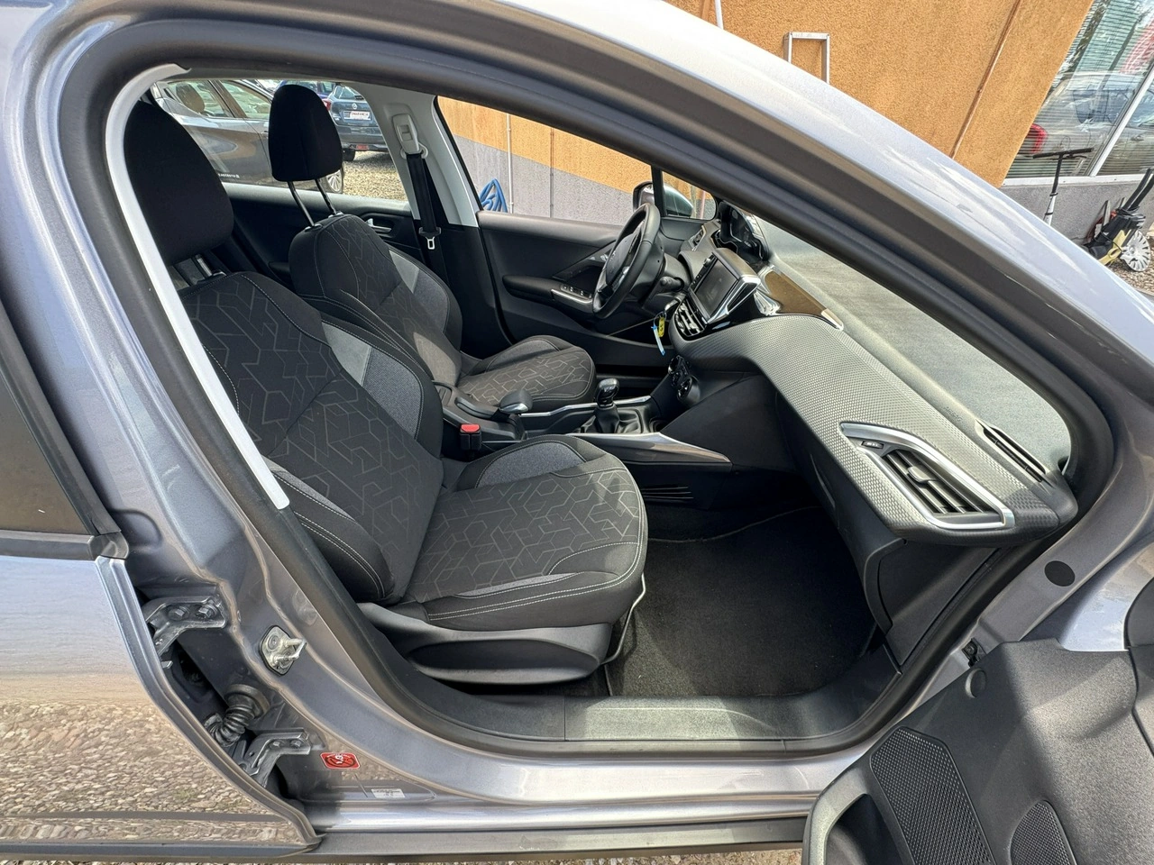 Peugeot 2008 - Zdjęcie 20