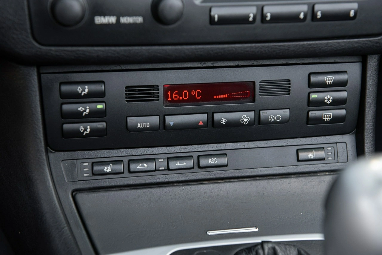 BMW 330 - Zdjęcie 21