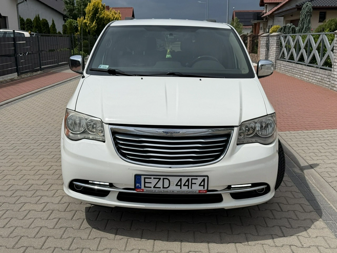 Chrysler Town & Country - Zdjęcie 1