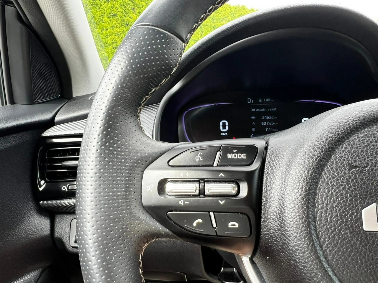 Kia Stonic - Zdjęcie 12
