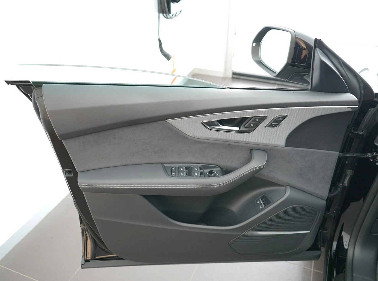 Audi Q8 - Zdjęcie 12